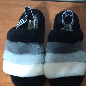 UGG Women's Fluffy Striped Flats - Black, Gray, White